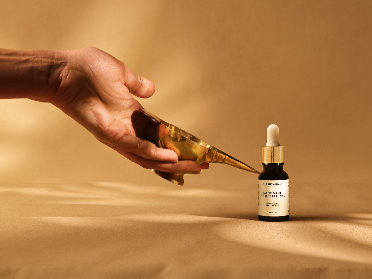 Nosní olej Anu Thailam s rituální miskou Kansa pro profesionální účty Shop Ayurveda EU